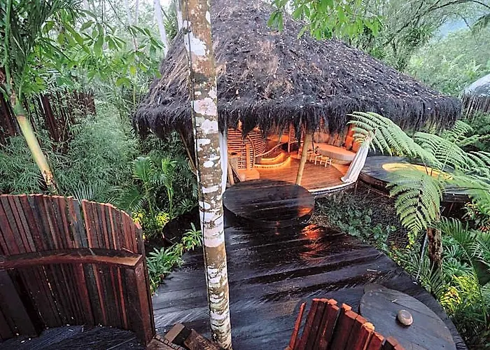 Hideout Mountain By Ini Vie Hospitality ホテル Selat