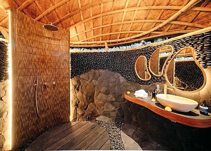 Hideout Mountain By Ini Vie Hospitality ホテル