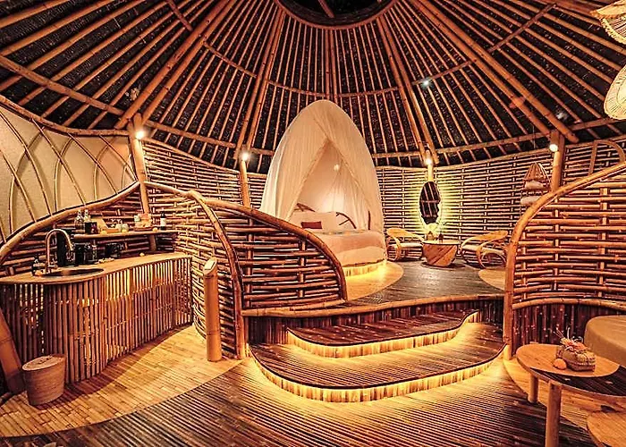 Hideout Mountain By Ini Vie Hospitality ホテル Selat